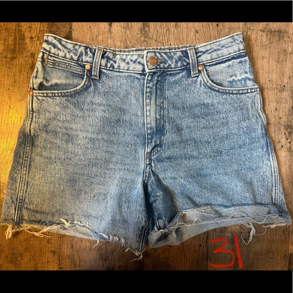 Wrangler high waisted jean shorts